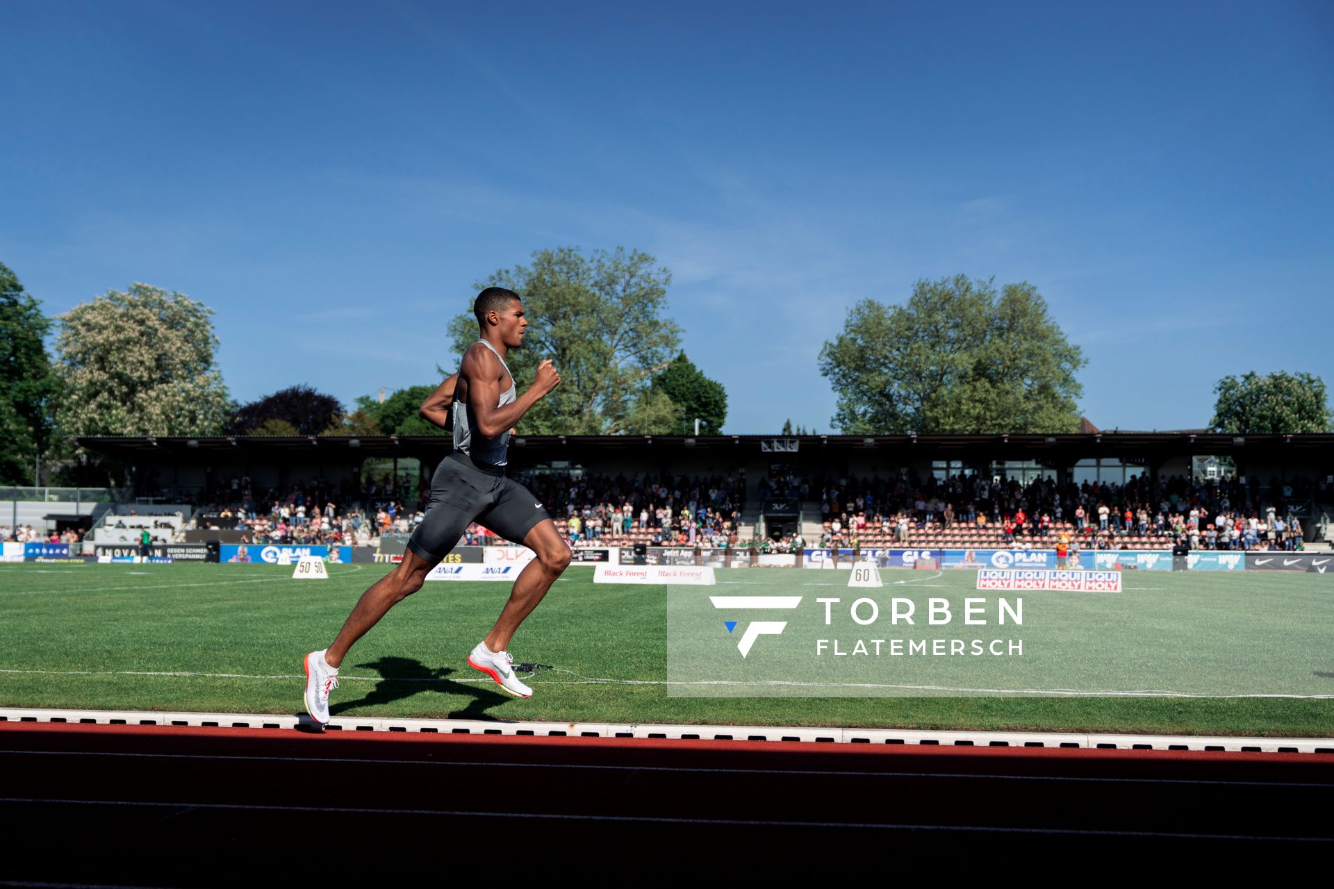 Malik Diakite (Hannover 96) ueber 1500m am 08.05.2022 beim Stadtwerke Ratingen Mehrkampf-Meeting 2022 in Ratingen